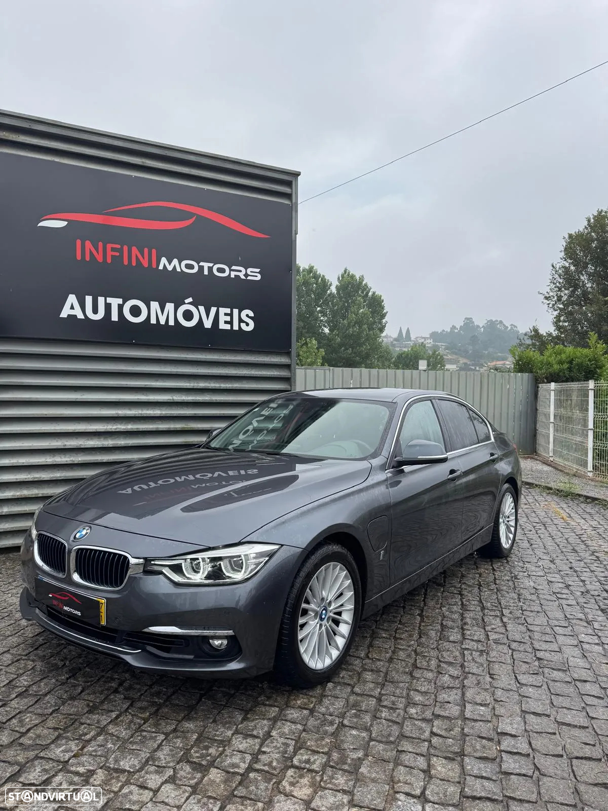 BMW 330 e iPerformance Line Sport - 2