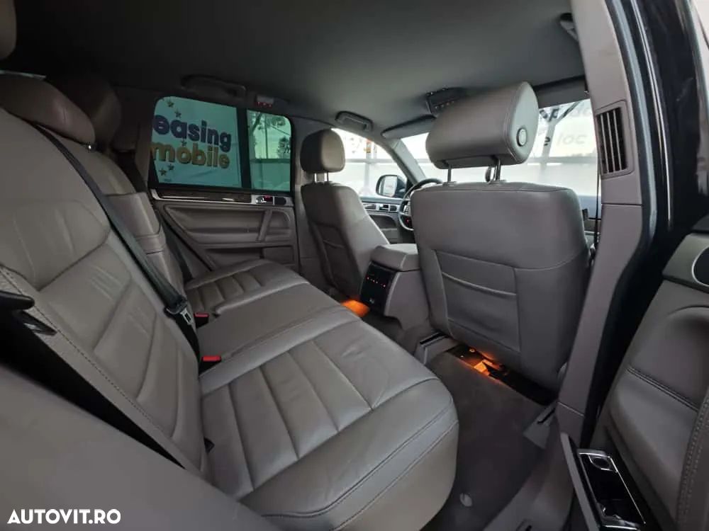 Volkswagen Touareg - 13