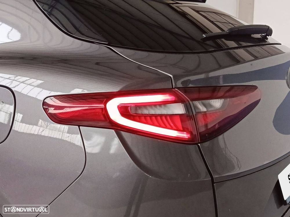 Alfa Romeo Stelvio 2.2 D Super AT8 - 26