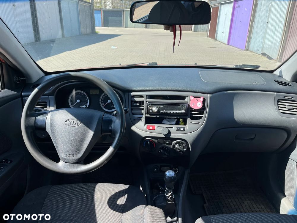 Kia Rio 1.4 (klm) / Comfort + - 9