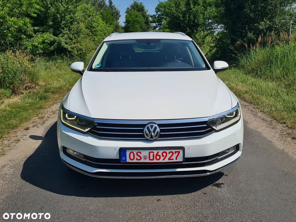 Volkswagen Passat - 2