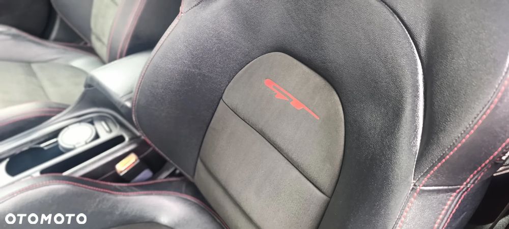 Kia Ceed 1.6 T-GDI GT L - 24