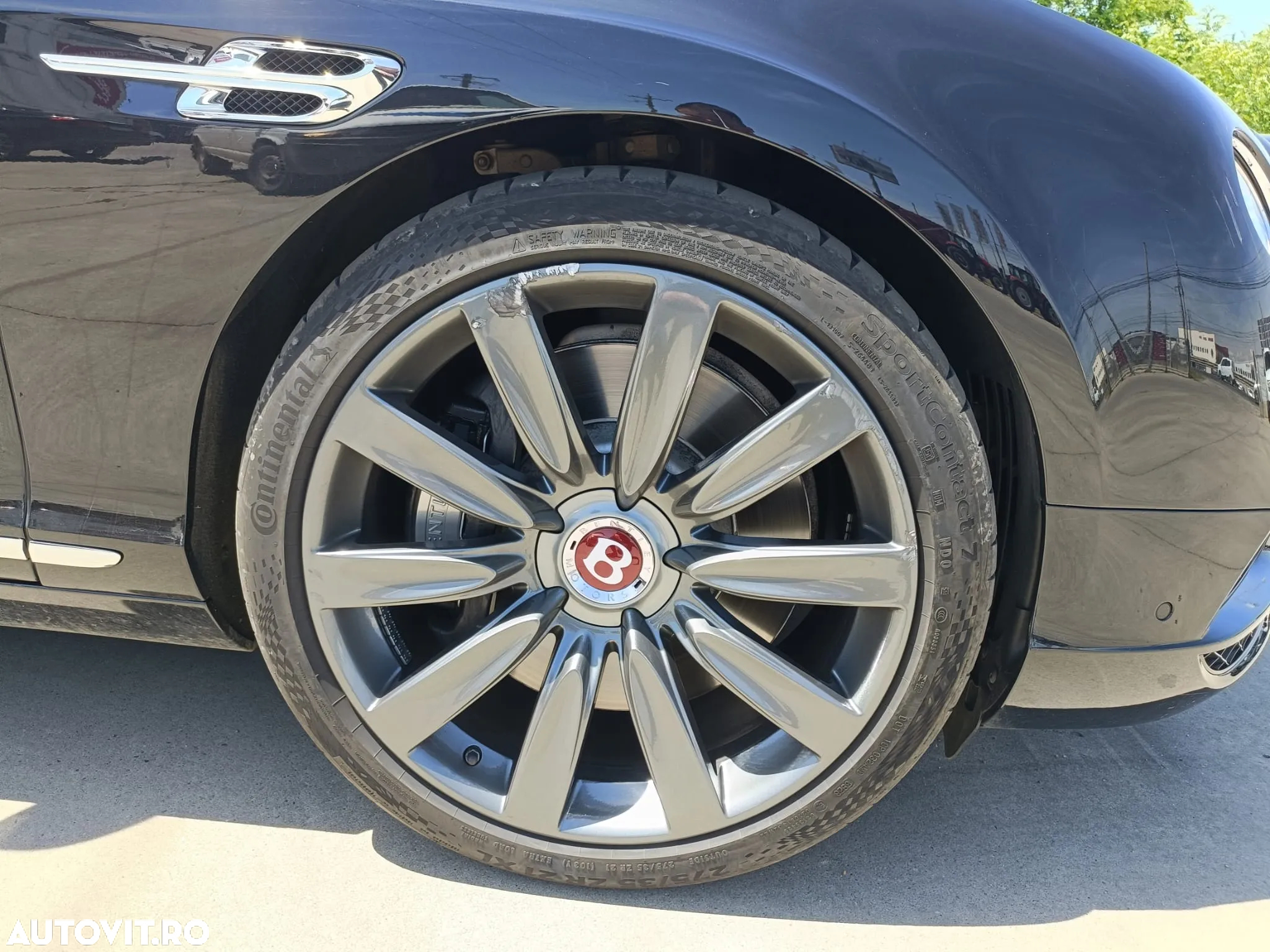 Bentley Continental GTC V8 - 9