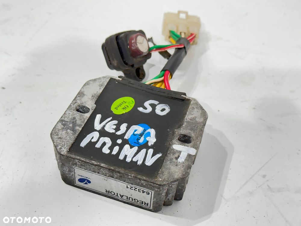 Regulator napięcia Piaggio Vespa Primavera 50 - 4