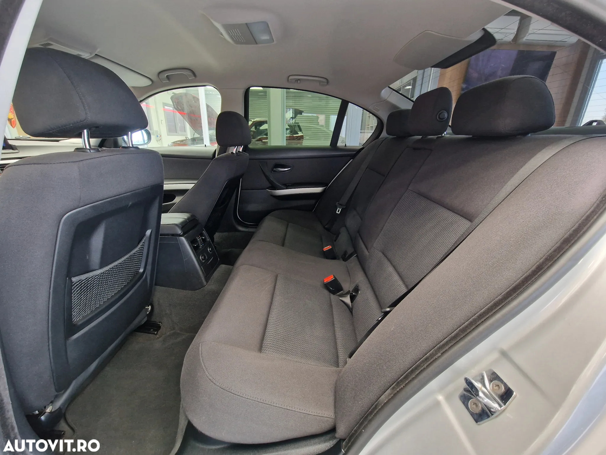 BMW Seria 3 316i - 7
