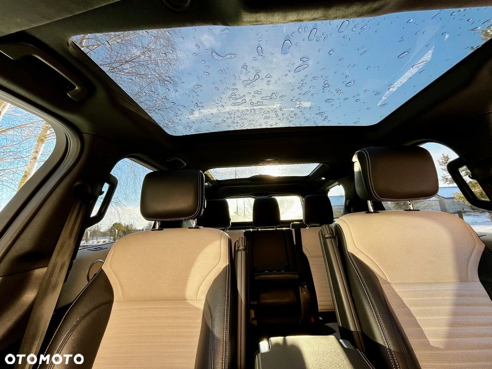 Land Rover Discovery 2.0 P300 R-Dynamic SE - 22