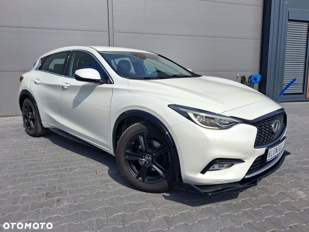Infiniti Q30 1.5d Premium - 3