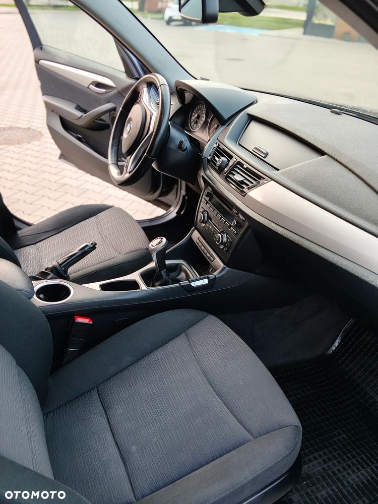 BMW X1 sDrive16d - 9