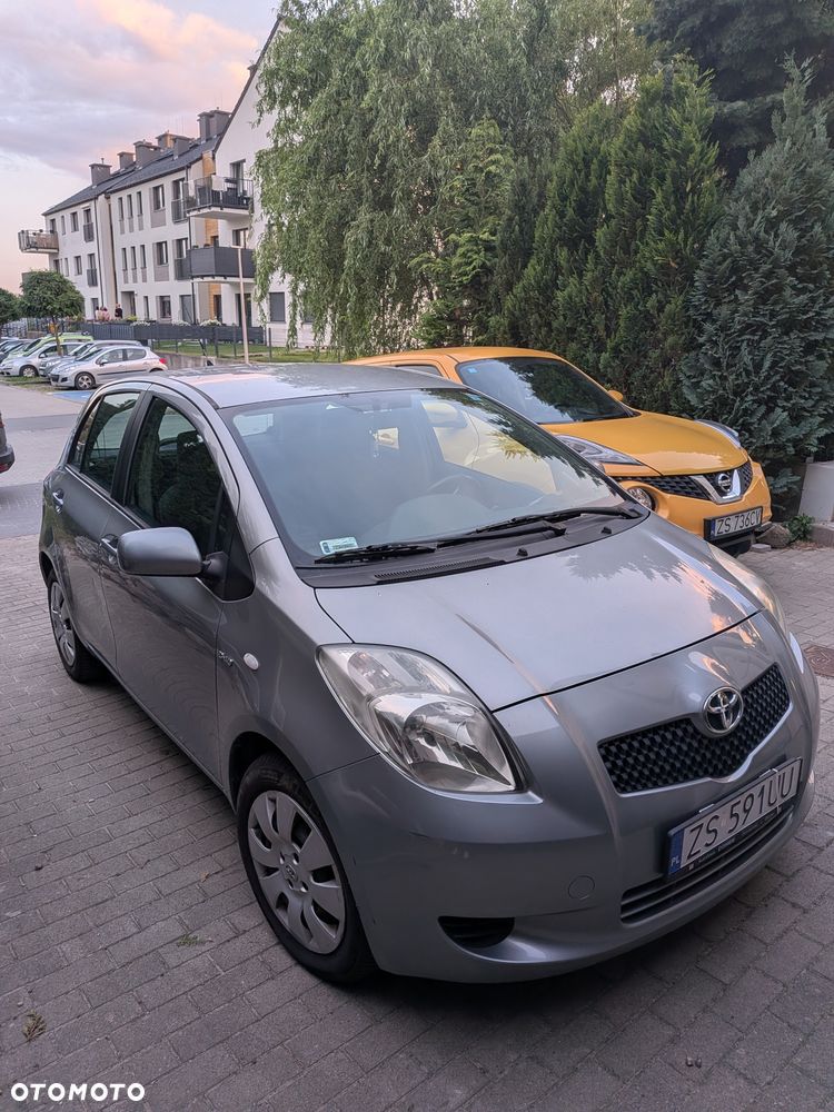 Toyota Yaris - 3