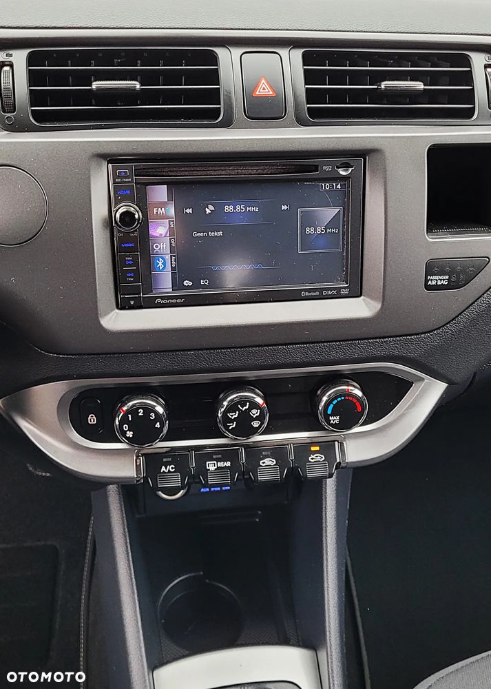 Kia Rio 1.2 Business Line - 25