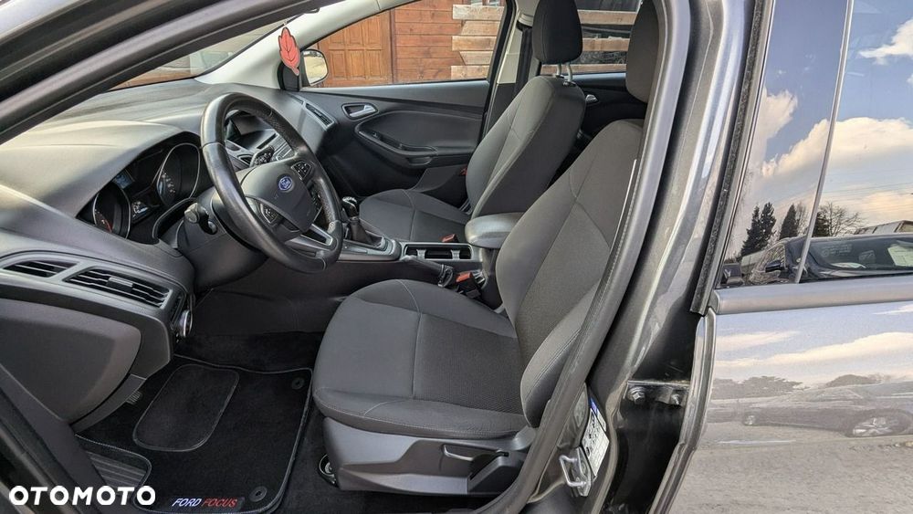 Ford Focus - 16