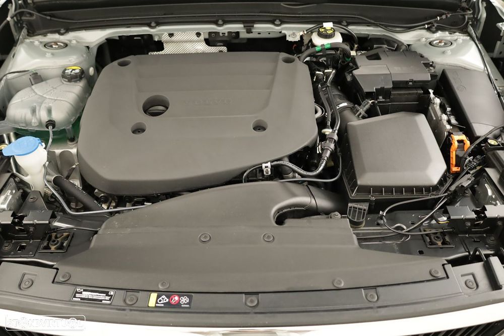 Volvo XC 40 2.0 B3 Essential - 27