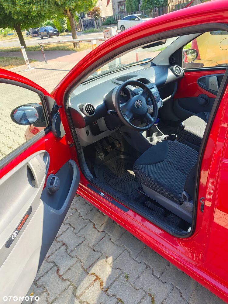 Toyota Aygo City - 15