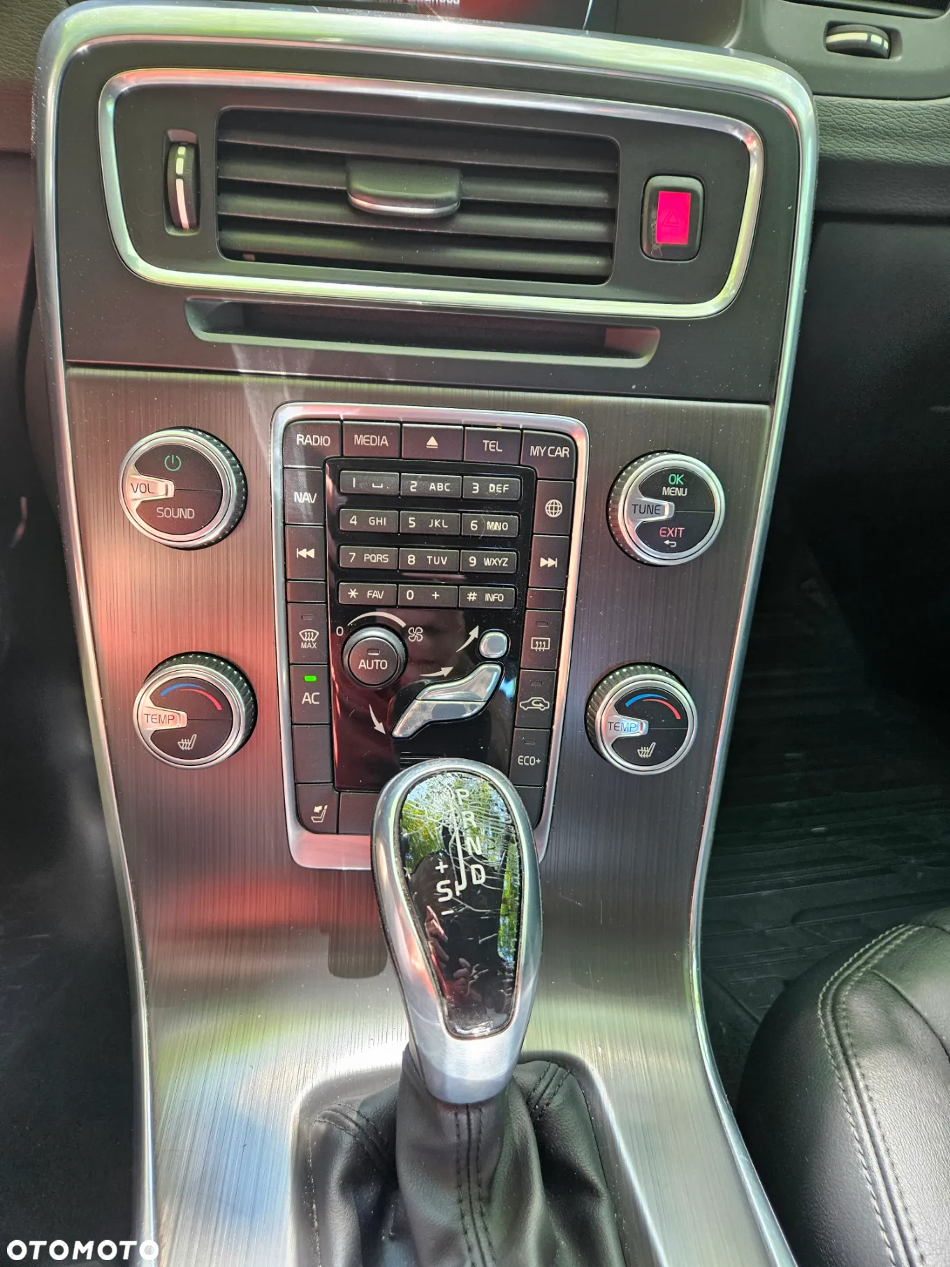 Volvo V60 T5 Geartronic Powershift Momentum - 8