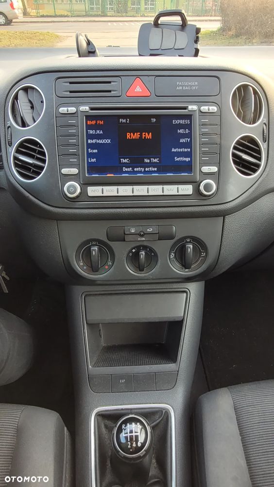 Volkswagen Golf Plus 1.6 FSI Comfortline - 26
