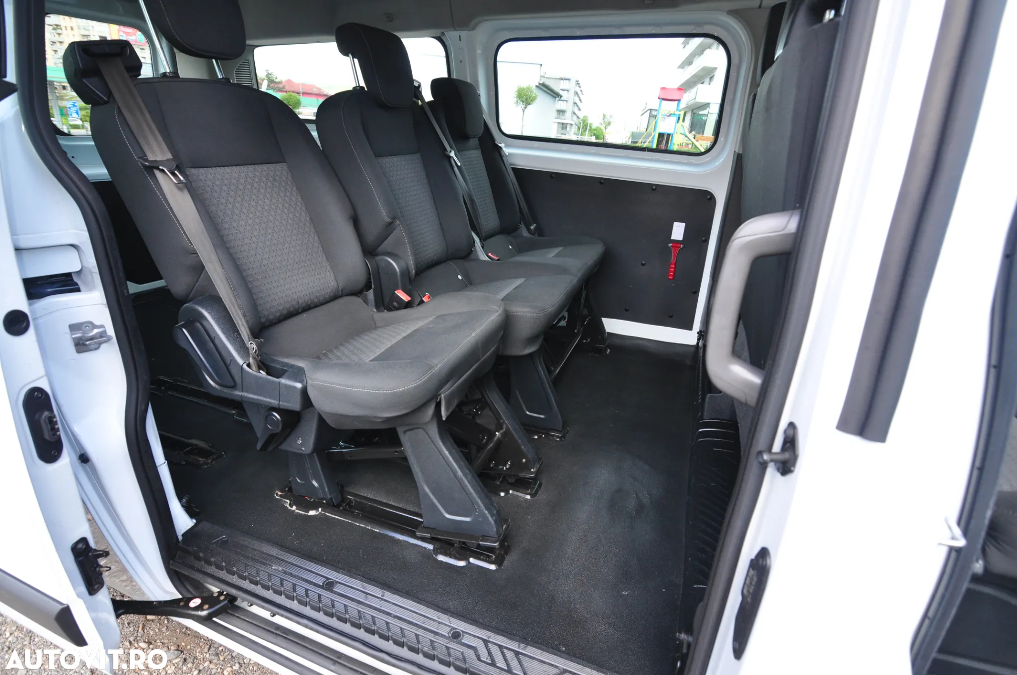 Ford Transit Custom Kombi 320 2.0 EcoBlue 130 CP L1H1 Trend - 7