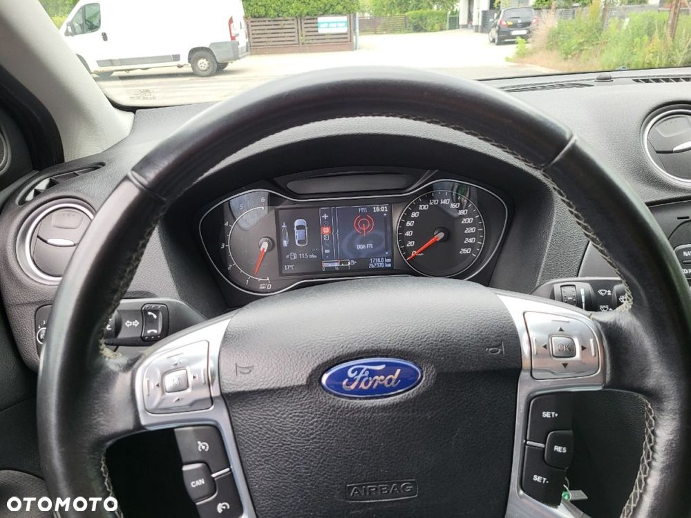 Ford Mondeo - 17