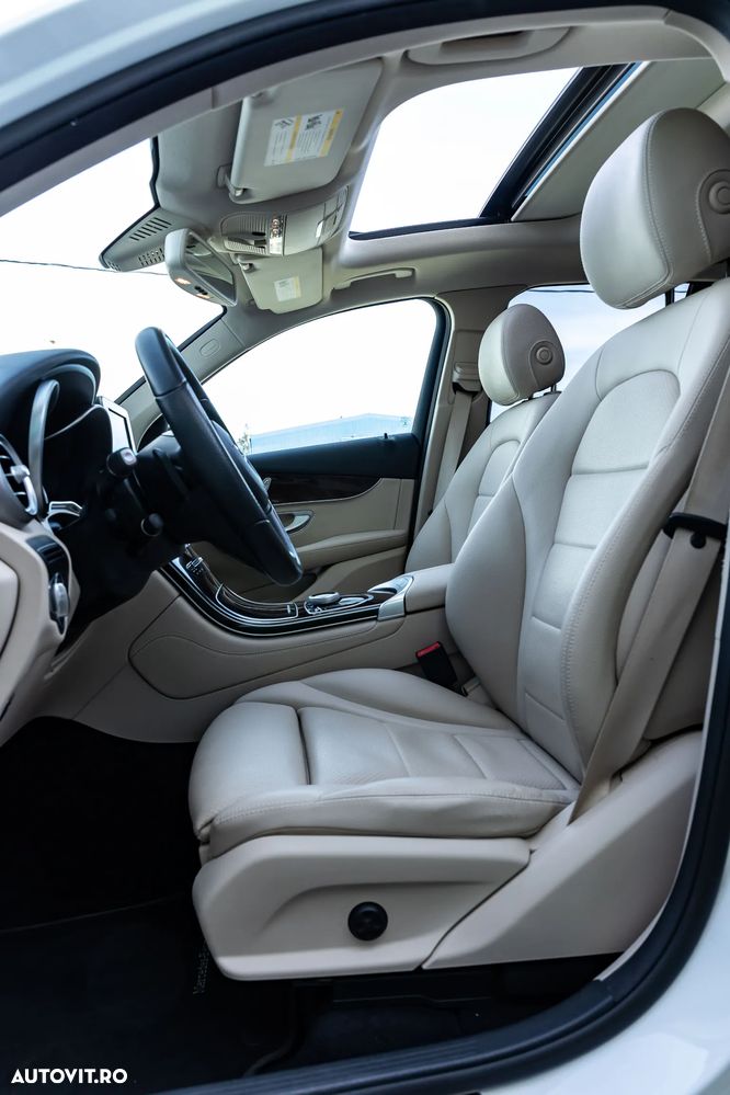 Mercedes-Benz GLC - 12