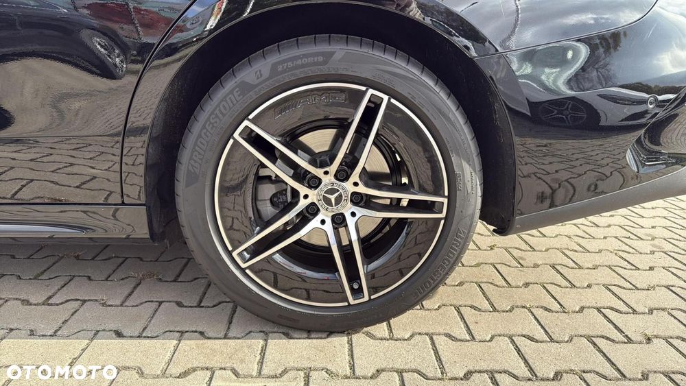 Mercedes-Benz Klasa E - 16