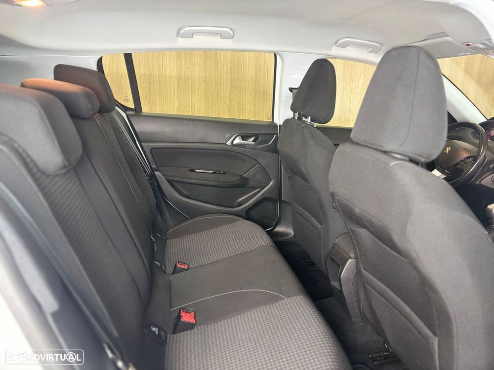 Peugeot 308 1.5 BlueHDi Style - 13