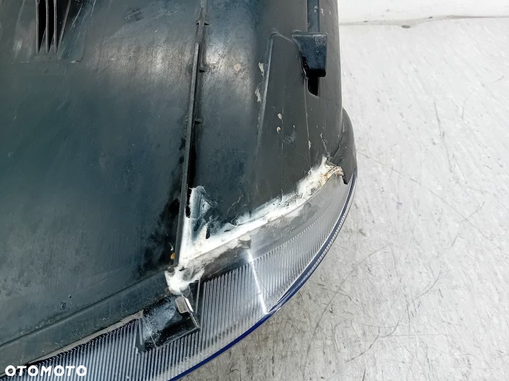 LAMPA PRZÓD PRAWA XENON PORSCHE CAYENNE S 89021219 - 2