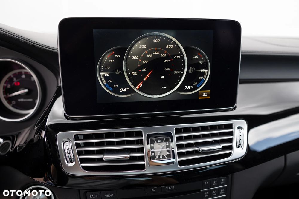 Mercedes-Benz CLS - 39