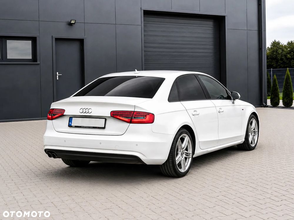 Audi A4 Limousine - 3