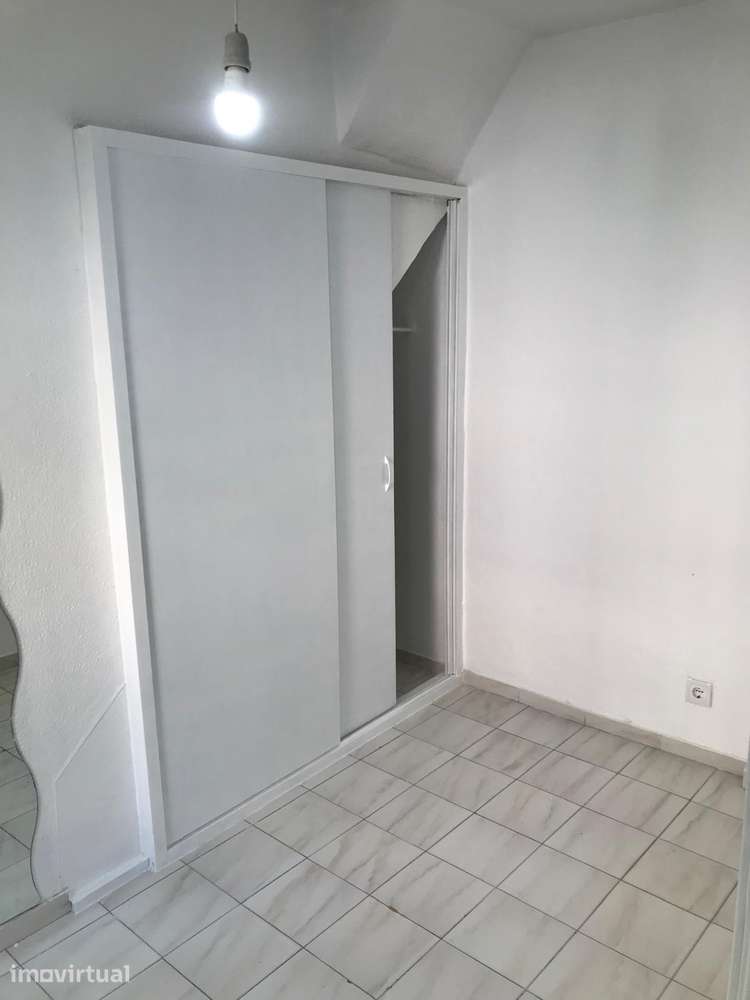 Estudantes T1 Ajuda Lisboa - Grande imagem: 5/9