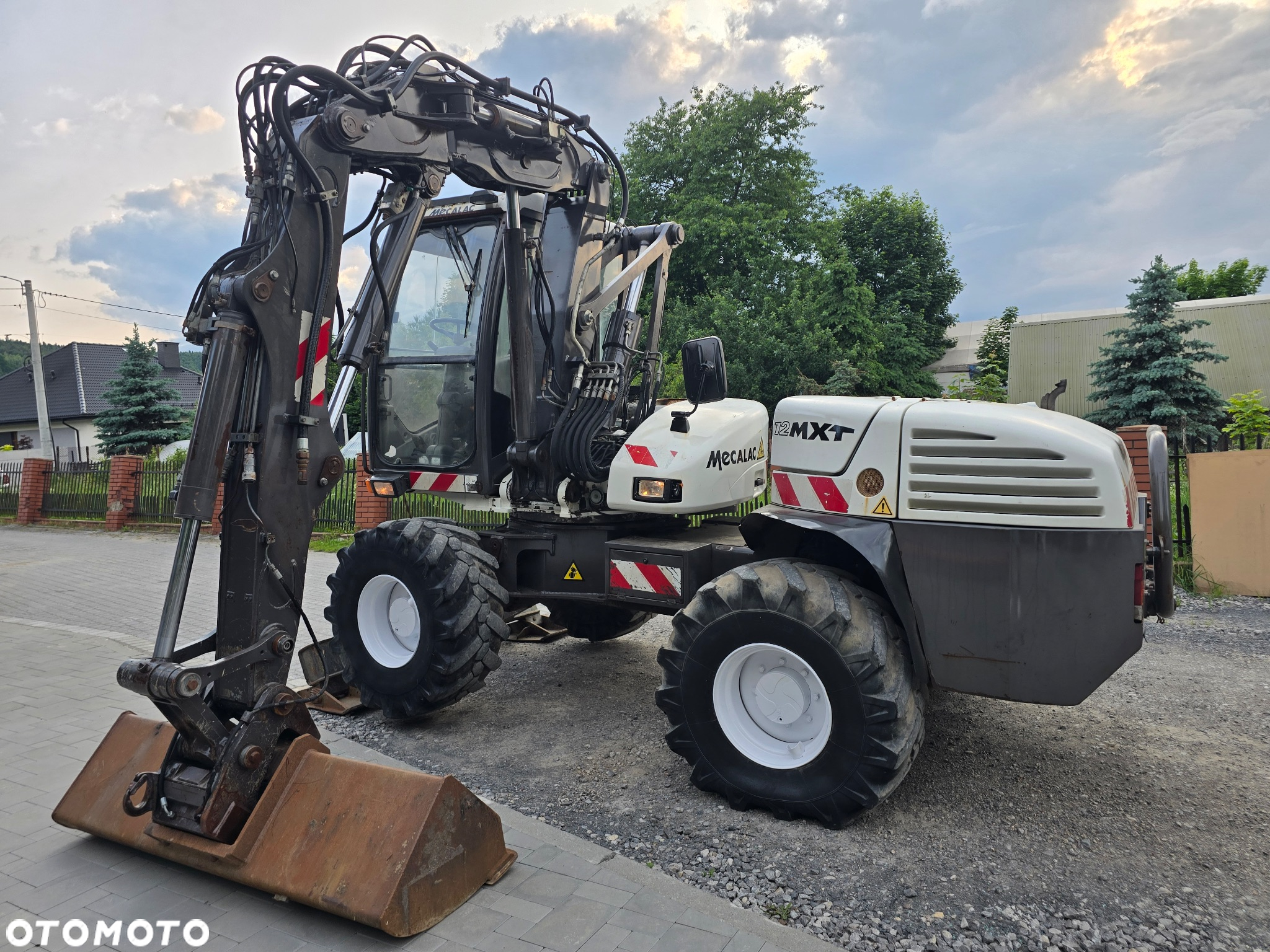 Mecalac 12 MXT - 14