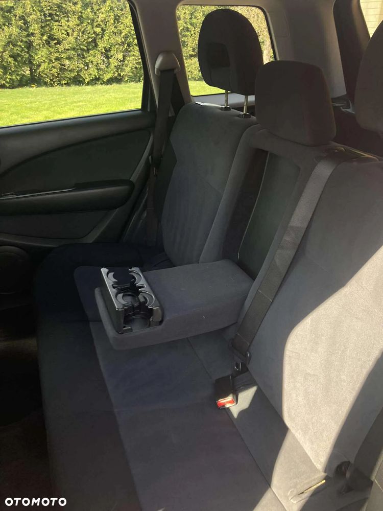 Mitsubishi Outlander 2.0 2WD Invite - 26