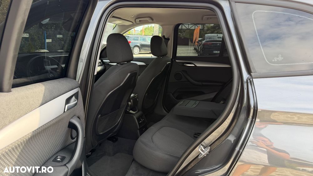 BMW X1 sDrive18d AT - 6