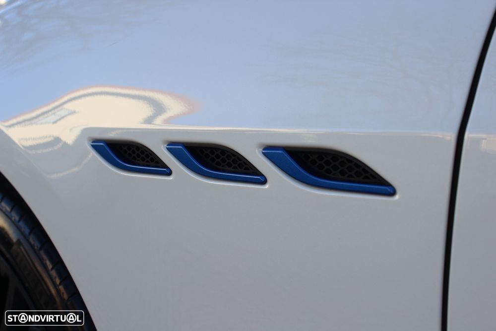 Maserati Ghibli GT Hybrid - 35