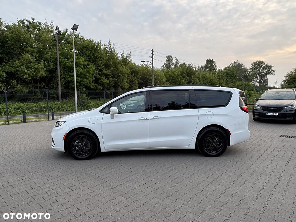 Chrysler Pacifica - 7