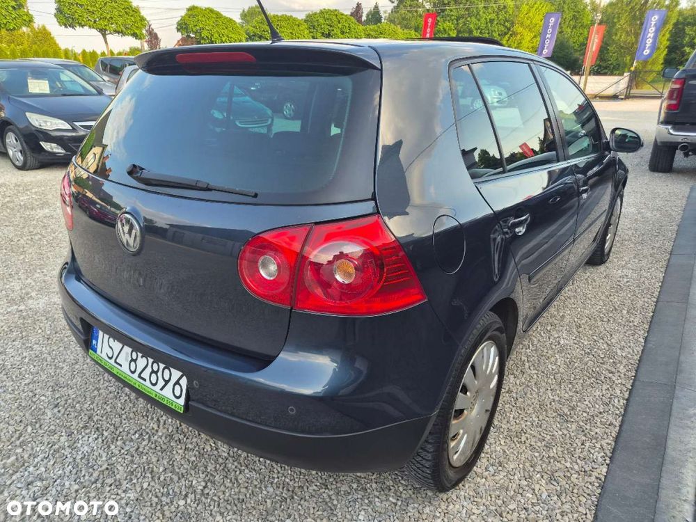 Volkswagen Golf - 10