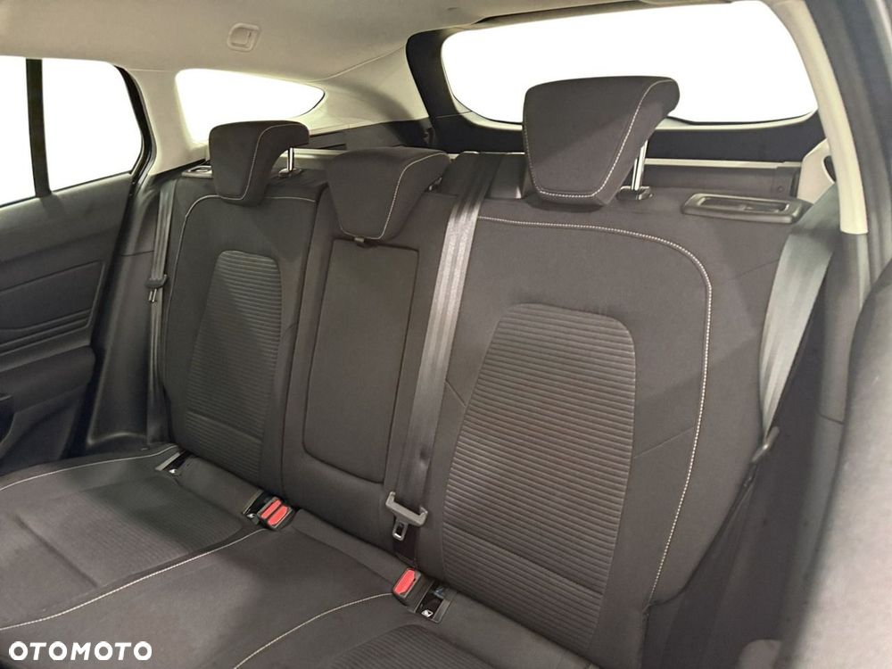Ford Focus - 13
