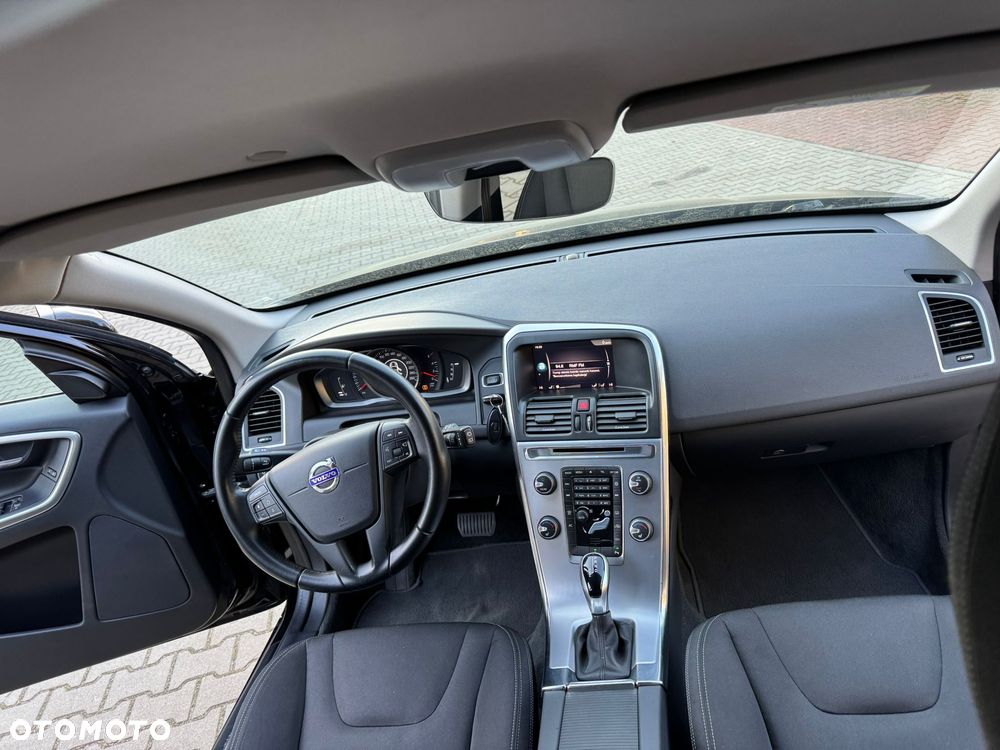 Volvo XC 60 D3 Drive-E Momentum - 13