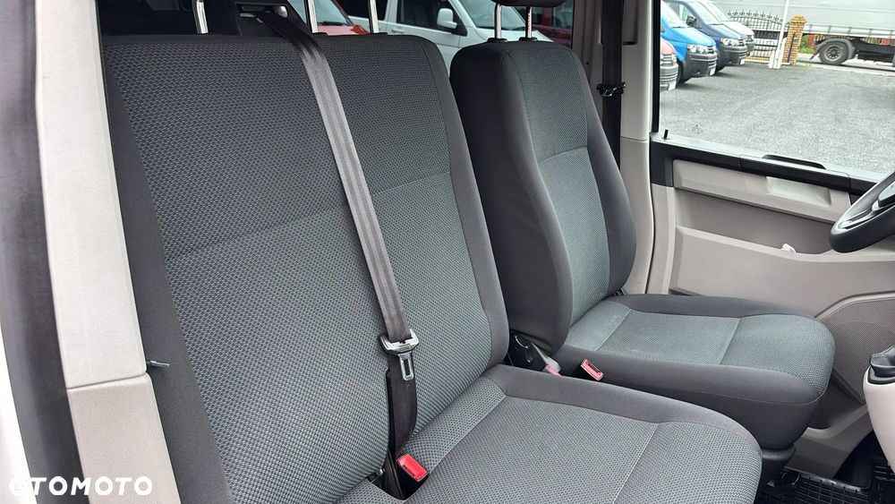 Volkswagen Transporter - 25