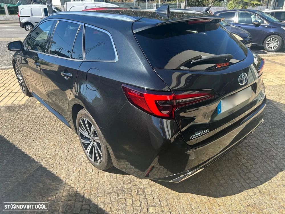 Toyota Corolla Touring Sports 1.8 Hybrid Comfort+P.Sport - 4