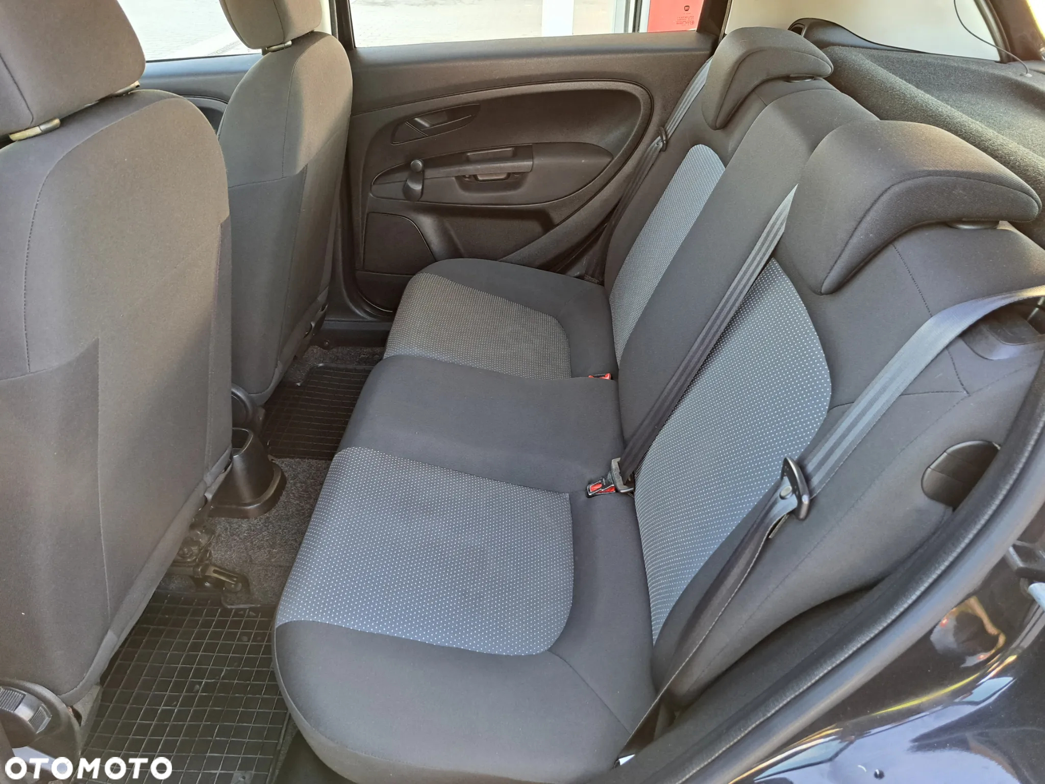 Fiat Grande Punto - 30