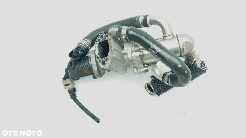 ZAWÓR EGR CHŁODNICA SPALIN FIAT 1.3 MJET OPEL CDTI KPL.55219498 - 2
