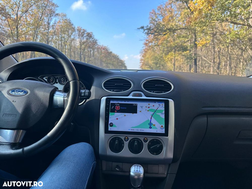 Ford Focus 1.6 16V Style - 9