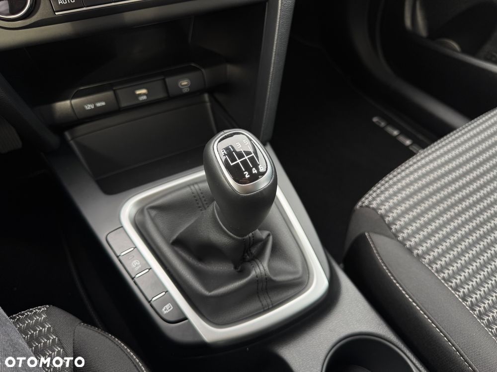 Kia Ceed 1.5 T-GDI M - 26