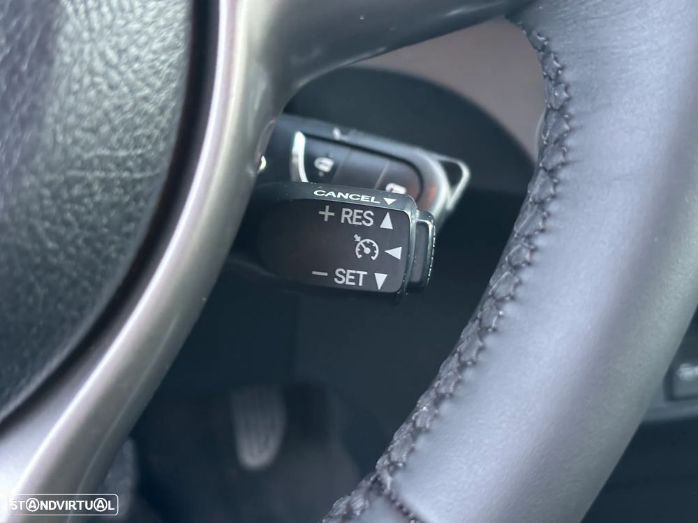 Toyota Yaris 1.4 D-4D Comfort+P.Style - 18