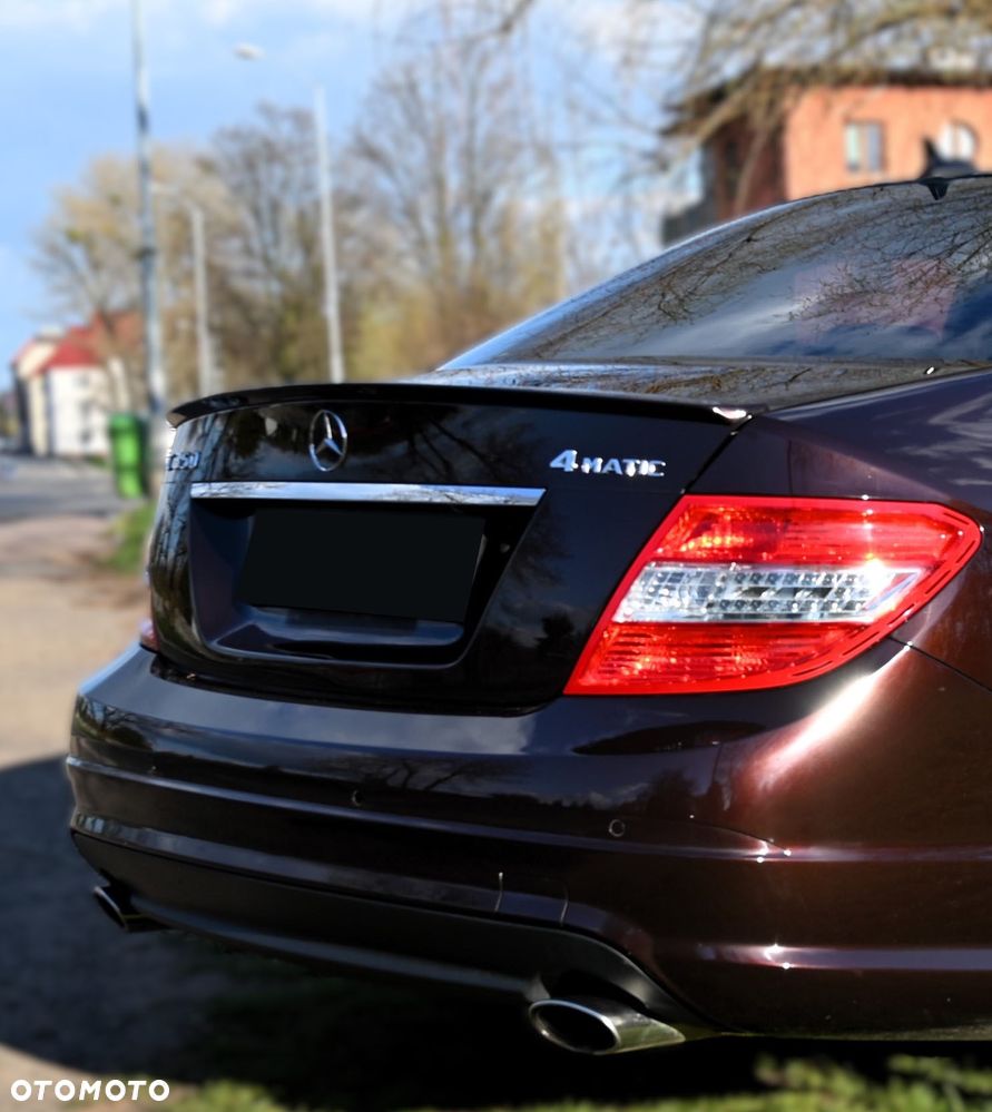 Mercedes-Benz Klasa C 350 BlueEff 4-Matic Avantgarde - 16