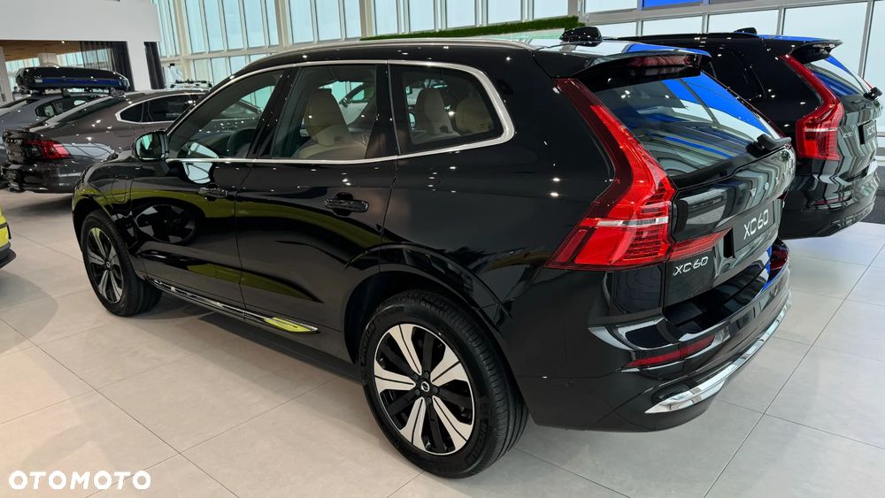 Volvo XC 60 T6 Plug-In Hybrid AWD Ultra Bright - 9