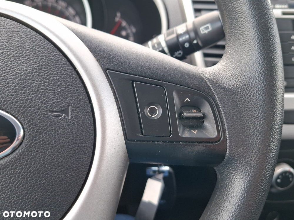 Kia Venga - 26