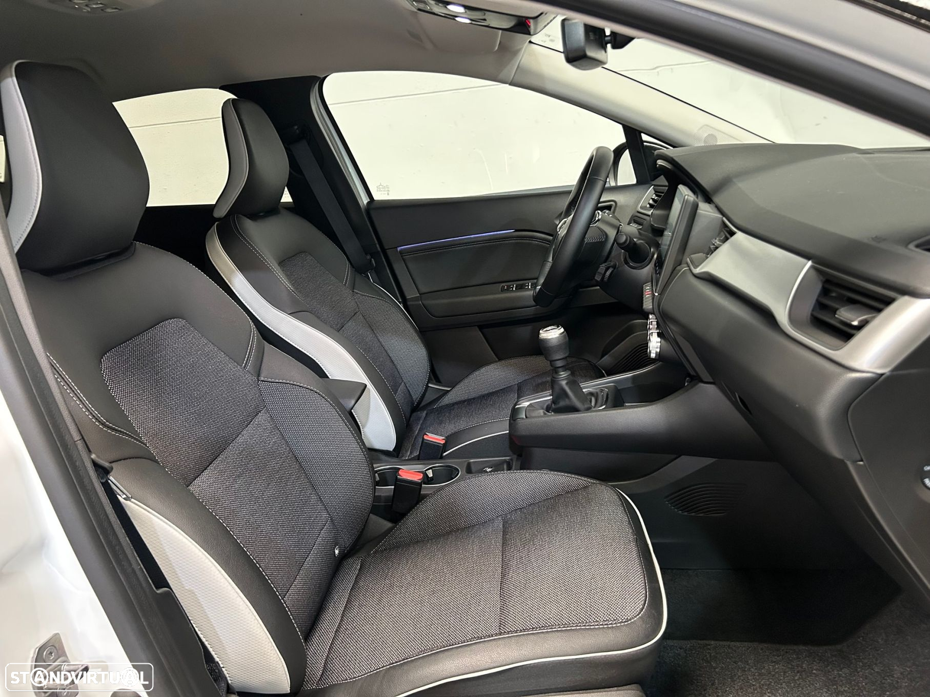 Renault Captur 1.0 TCe Techno - 19