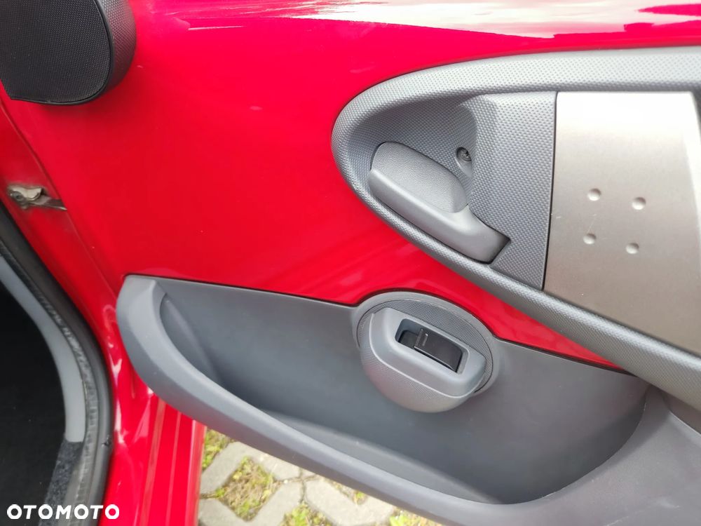 Toyota Aygo Standard - 15