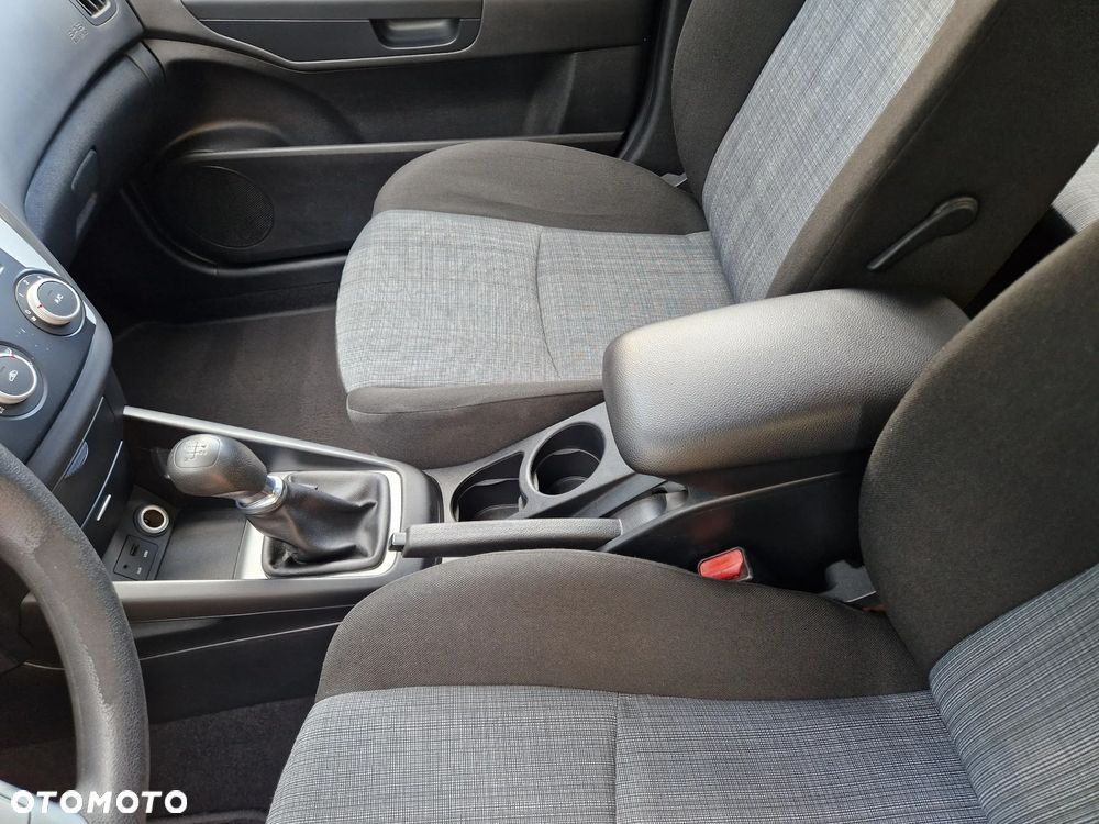 Kia Ceed - 26