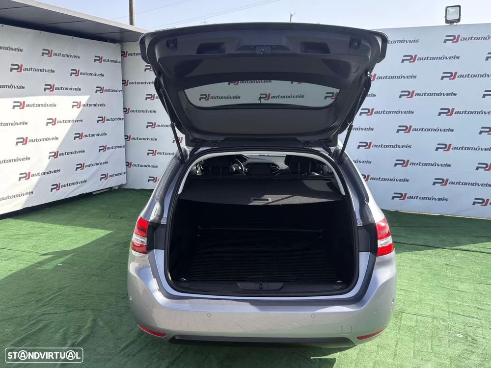 Peugeot 308 SW BlueHDi 130 Allure - 13